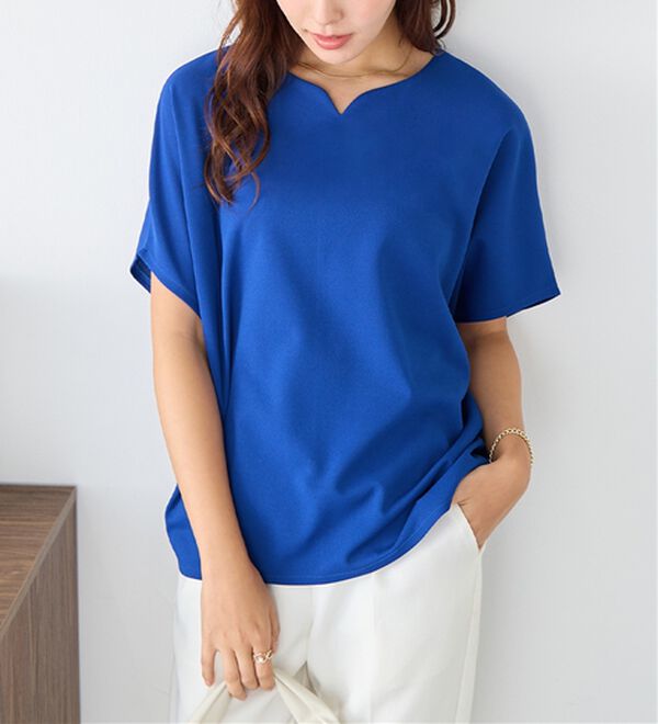 alotta（アロッタ）の「着痩せが叶うドルマンスリーブきれいめカットソー（カットソー）」｜詳細画像