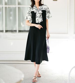 RANAN（ラナン）の「ボウタイデザインドッキングフレアー袖ワンピース（ドッキングワンピース）」｜詳細画像