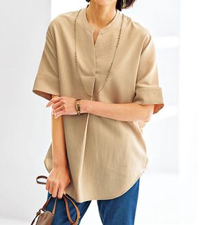BELLUNA（ベルーナ）の「ヒンヤリ！麻調スラブ素材ドルマンシャツチュニック（チュニック）」｜ベージュ