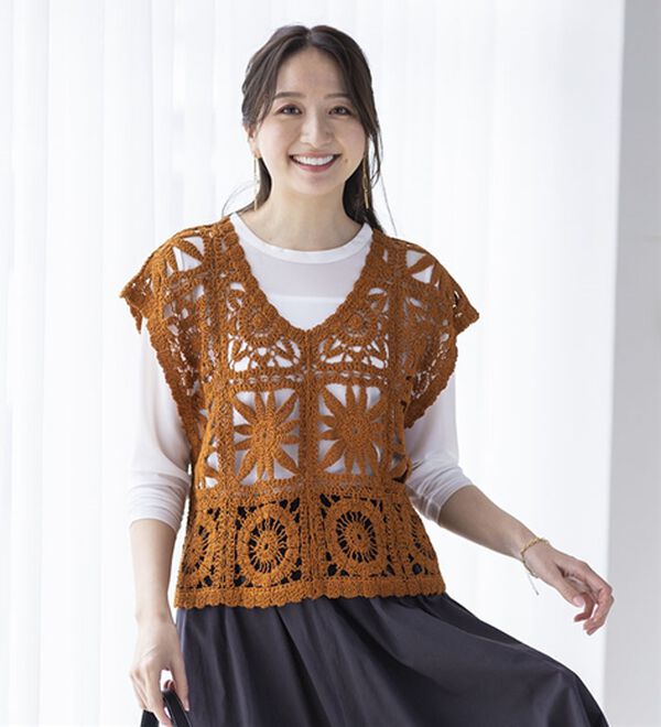 BELLUNA（ベルーナ）の「Ｔシャツに重ねるかぎ針風ベスト（ベスト）」｜詳細画像