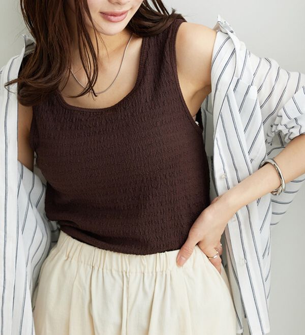 BELLUNA（ベルーナ）の「ジャカード素材カップ付タンクトップ（タンクトップ・キャミソール）」｜詳細画像