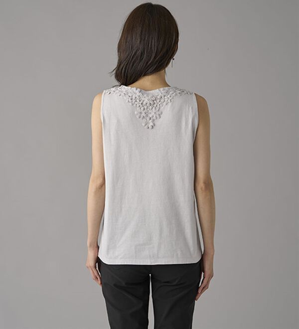 BELLUNA（ベルーナ）の「綿混素材脇汗対策フラワーレースインナー（タンクトップ・キャミソール）」｜詳細画像
