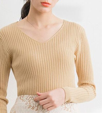 Pierrot（ピエロ）の「【選べるネック】華奢見え綿混リブニット（ニット・セーター）」