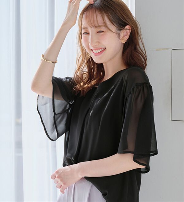 alotta（アロッタ）の「【接触冷感】インナー付フレアー袖タックブラウス（ブラウス）」｜詳細画像