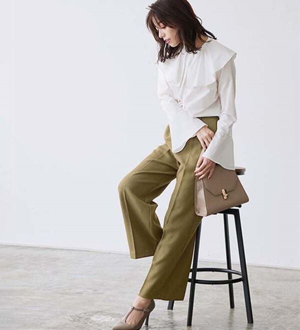 Pierrot（ピエロ）の「大人シルエットウールライクタックワイドパンツ（ワイドパンツ・ガウチョ）」｜詳細画像