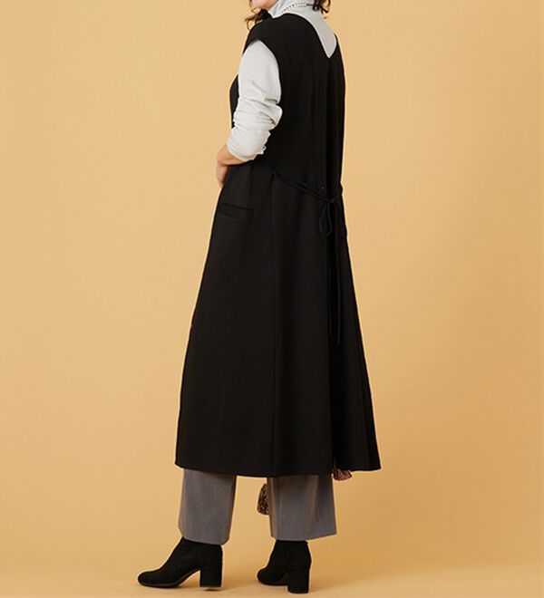 BELLUNA（ベルーナ）の「すっきりキレイ見え！Ｖネックロングジレ（ジレ）」｜詳細画像