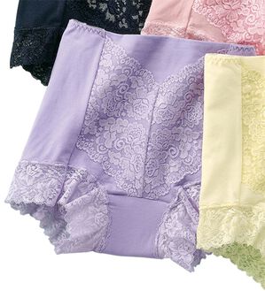 LAVIENNE（ラヴィエンヌ）の「旅のお供にこれ１枚！お腹スッキリ安心ショーツ　単品（安心ショーツ）」｜ラベンダー