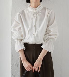 RANAN（ラナン）の「プチフリルリボン付きブラウス（ブラウス）」