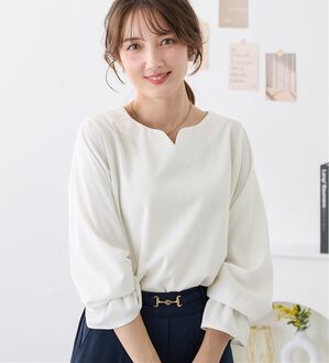 alotta（アロッタ）の「【裏起毛あり・なし】キャンディースリーブハートネックブラウス（ブラウス）」｜オフホワイト