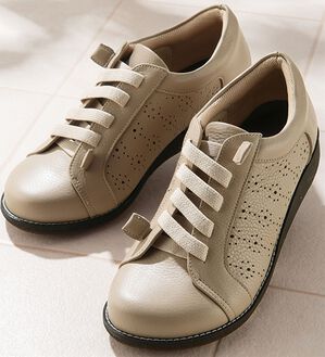 ルフラン（ルフラン）の「外反母趾対応　メディフィット５Ｅパンチングスニーカー（スニーカー）」｜詳細画像