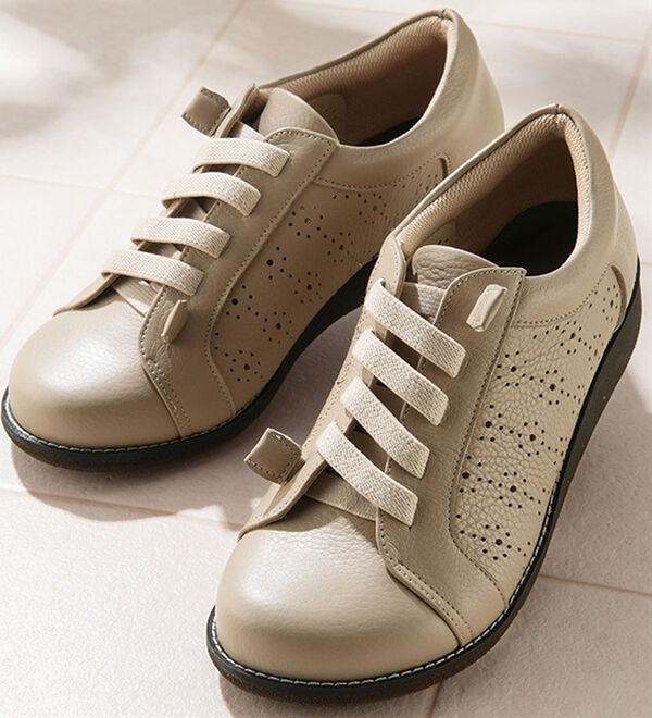 ルフラン（ルフラン）の「外反母趾対応　メディフィット５Ｅパンチングスニーカー（スニーカー）」｜詳細画像