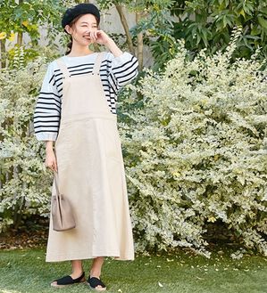 Viola e Viola（ヴィオラ エ ヴィオラ）の「ゆるデニムジャンパースカート（ジャンパースカート）」｜キナリ