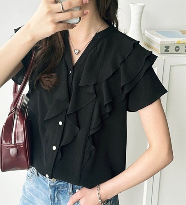 GeeRA（ジーラ）の「ラッフルフリルハーフスリーブブラウス（ブラウス）」｜詳細画像