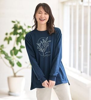 BELLUNA（ベルーナ）の「綿混素材ロゴトレーナー（トレーナー・スウェット）」｜ネイビー