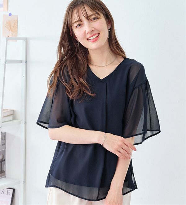 alotta（アロッタ）の「【接触冷感】インナー付フレアー袖タックブラウス（ブラウス）」｜ネイビー