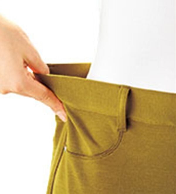 BELLUNA（ベルーナ）の「防風&times;ストレッチ素材ストレートパンツ（フルレングスパンツ）」｜詳細画像