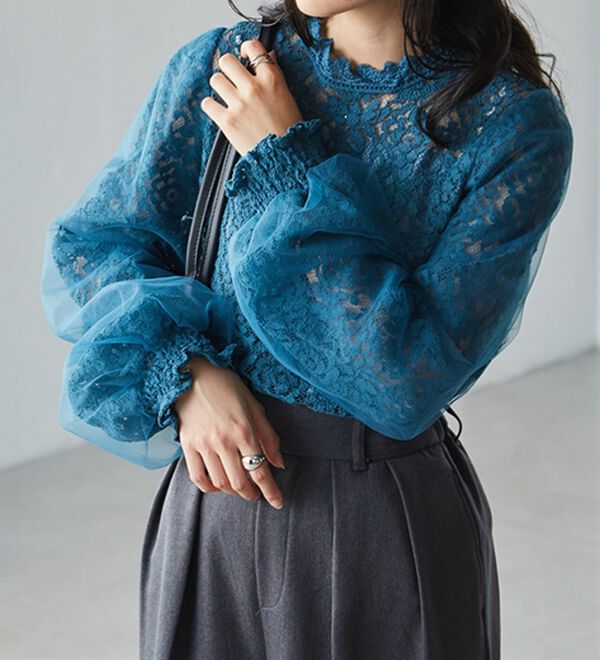 【最終値下】スカラップチュールブラウス チュールドッキングフラワーレースキャンディースリーブブラウス