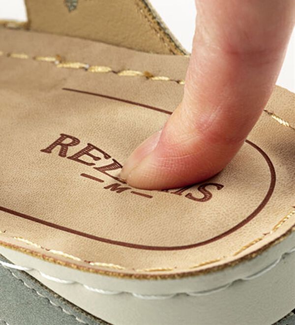 BELLUNA（ベルーナ）の「刺しゅうデザイン美脚魅せミュール（サンダル・ミュール）」｜詳細画像