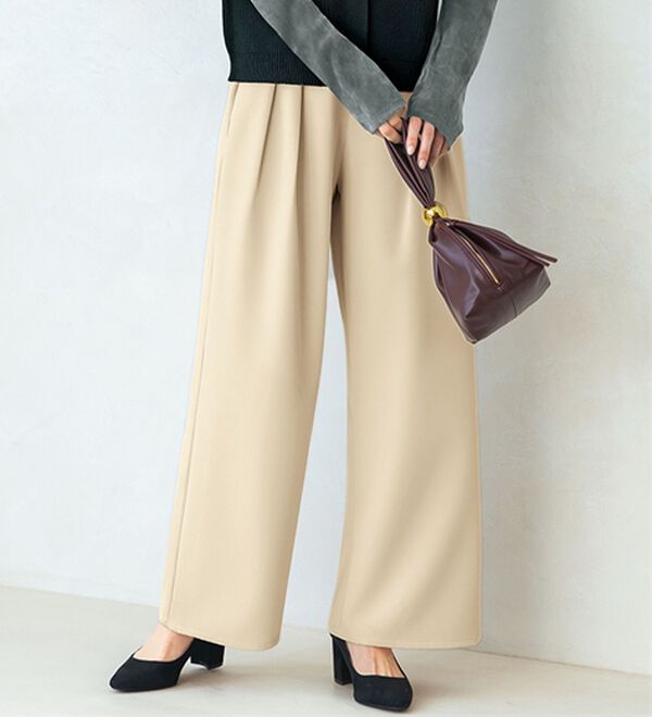BELLUNA（ベルーナ）の「上品ツータックワイドパンツ（ワイドパンツ・ガウチョ）」｜アイボリー