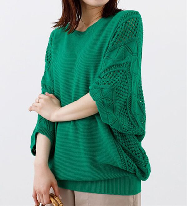 BELLUNA（ベルーナ）の「透かし編ドルマンニットプルオーバー（ニット・セーター）」｜グリーン