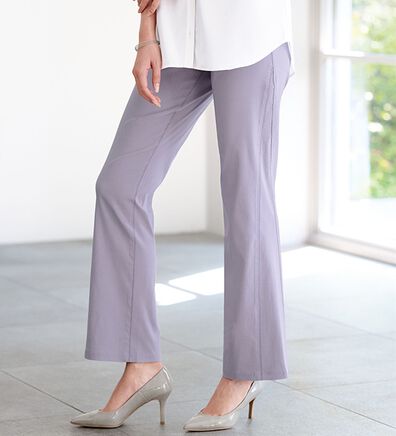 BELLUNA（ベルーナ）の「美脚見せ！冷感ストレッチフレアパンツ（フルレングスパンツ）」