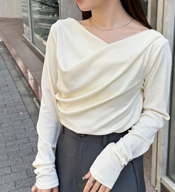 RANAN（ラナン）の「【春色追加】上品ドレープリブロングＴシャツ（カットソー）」｜アイボリー