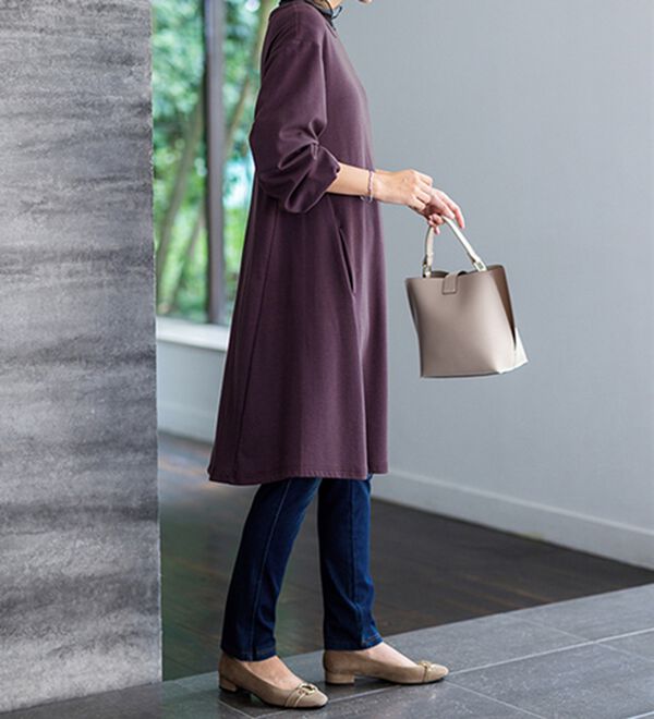 BELLUNA（ベルーナ）の「【重ね着インナー】シアー素材ハイネックインナープルオーバー（カットソー）」｜詳細画像