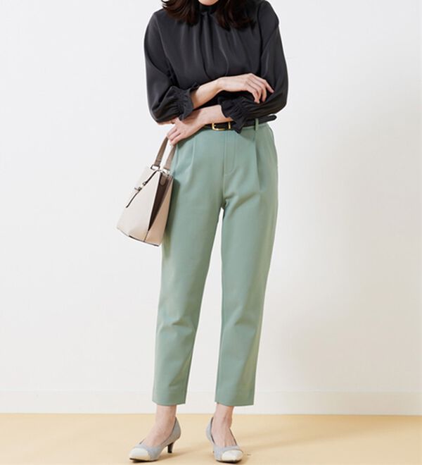 BELLUNA（ベルーナ）の「ツイルジャージー素材テーパードパンツ（テーパードパンツ）」｜詳細画像