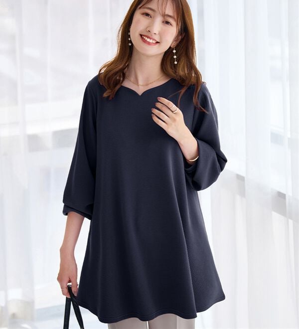 alotta（アロッタ）の「シワになりにくい！柔らかエンボス素材フレアーロングチュニックＴシャツ（チュニック）」｜詳細画像