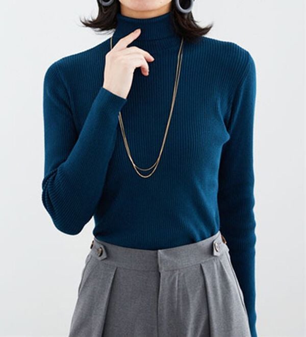 BELLUNA（ベルーナ）の「リブニットタートルプルオーバー（ニット・セーター）」｜詳細画像