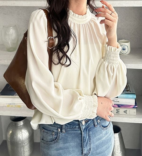 GeeRA（ジーラ）の「フリル衿バルーンスリーブブラウス（ブラウス）」｜詳細画像