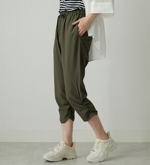 BELLUNA（ベルーナ）の「【接触冷感/UVカット/吸水速乾/軽量】ヒンヤリ＆速乾！裾くしゅクロップドパンツ（クロップドパンツ）」｜詳細画像