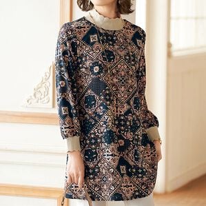 BELLUNA（ベルーナ）の「レース使いプリントチュニック（チュニック）」｜ネイビー系