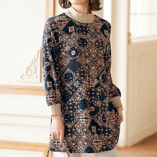 BELLUNA（ベルーナ）の「レース使いプリントチュニック（チュニック）」｜ネイビー系