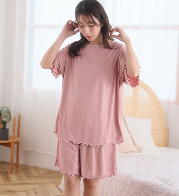 A HAPPY MARILYN（アハッピーマリリン）の「【Ｌ～８Ｌ】タイプが選べる！さらっとろルームウェアセット（パジャマ・ルームウェア）」｜詳細画像