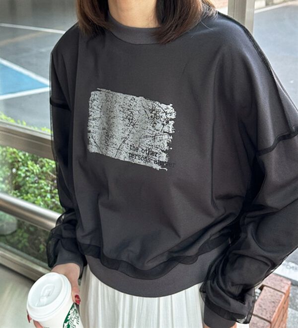 GeeRA（ジーラ）の「チュールカバー箔プリントスウェット（トレーナー・スウェット）」｜詳細画像