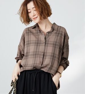 BELLUNA（ベルーナ）の「シアージョーゼット素材チェック柄シャツ（シャツ）」｜モカ系
