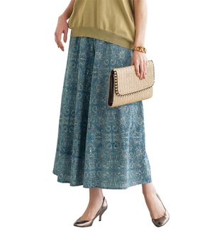 BELLUNA（ベルーナ）の「コットンボイル１００％カラーパンツ（ワイドパンツ・ガウチョ）」｜グリーン系ペイズリー柄