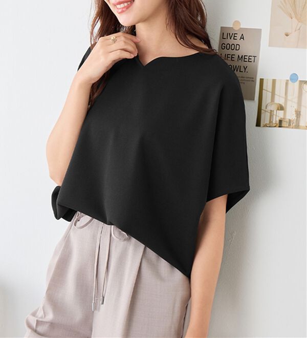 alotta（アロッタ）の「着痩せが叶うドルマンスリーブきれいめカットソー（カットソー）」｜詳細画像