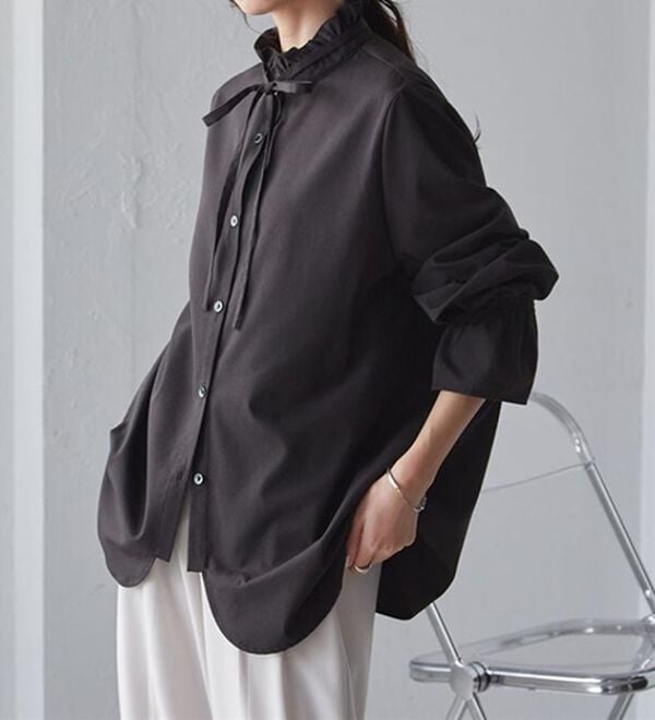 RANAN（ラナン）の「プチフリルリボン付きブラウス（ブラウス）」｜詳細画像