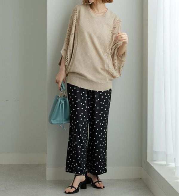 BELLUNA（ベルーナ）の「透かし編ドルマンニットプルオーバー（ニット・セーター）」｜詳細画像