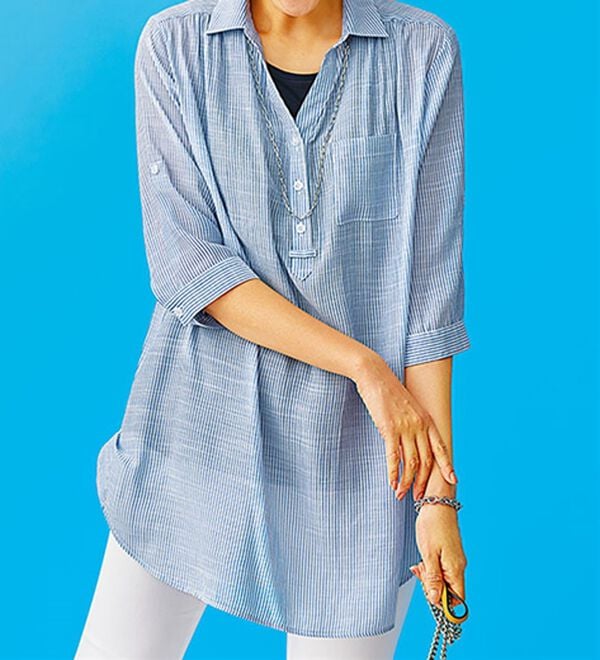 BELLUNA（ベルーナ）の「【シャツ+インナーのセット】スラブ素材ボタン使い裾タックシャツアンサンブル（アンサンブル）」｜詳細画像