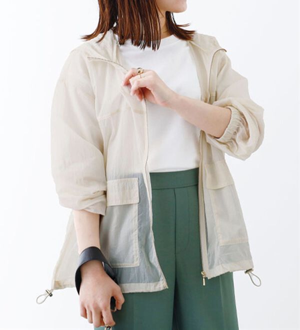BELLUNA（ベルーナ）の「シアー素材フード付きブルゾンジャケット（ブルゾン）」｜詳細画像