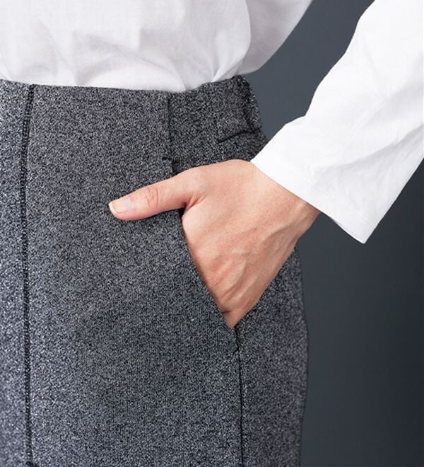 BELLUNA（ベルーナ）の「ラメ入り裏毛素材スカート（ロングスカート）」｜詳細画像