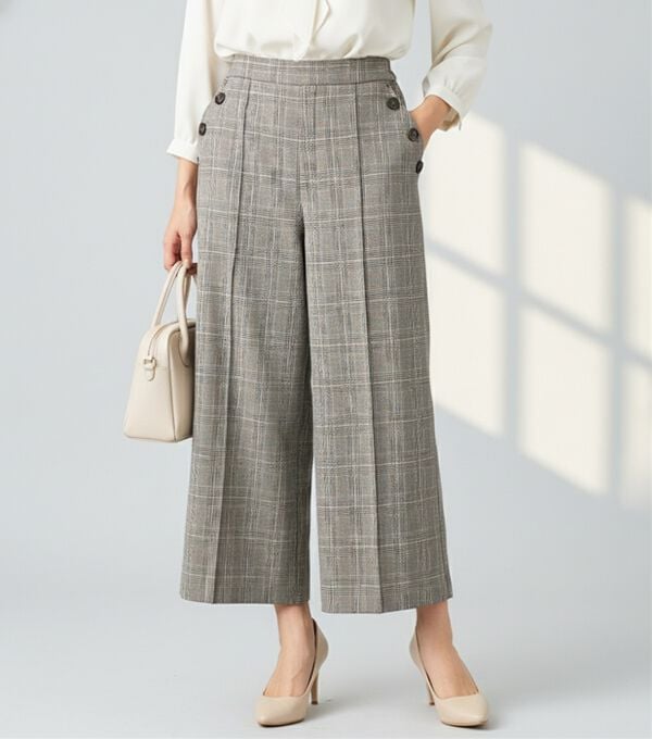 BELLUNA（ベルーナ）の「ウーリッシュ素材釦使いワイドパンツ（ワイドパンツ・ガウチョ）」｜詳細画像