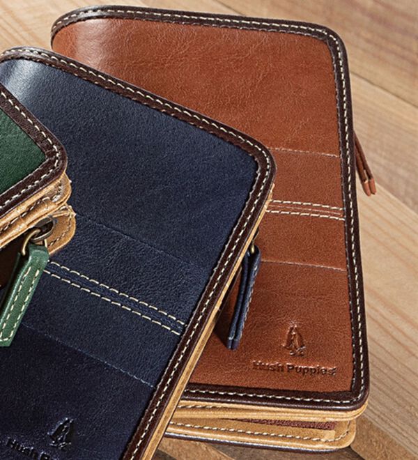 「＜ハッシュパピー＞ステッチがお洒落な縦型二つ折り財布（メンズ財布・パスケース）」｜キャメル