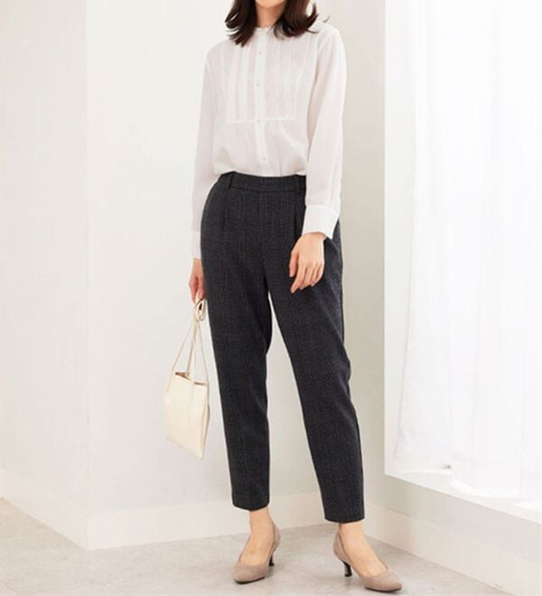 BELLUNA（ベルーナ）の「パール使いピンタックデザインチュニック（チュニック）」｜詳細画像