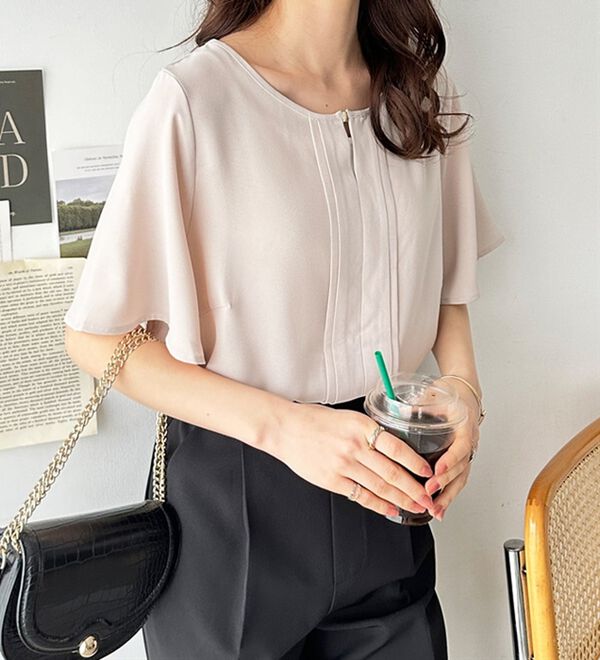 GeeRA（ジーラ）の「フロントタックフレアースリーブブラウス（ブラウス）」｜詳細画像