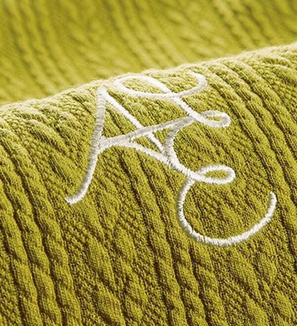 BELLUNA（ベルーナ）の「＜ＥＬＬＥ　Ａｃｔｉｖｅ＞配色使いジャカードプルオーバー（カットソー）」｜詳細画像