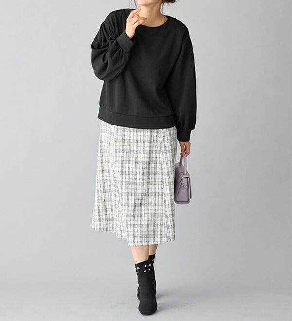 alotta（アロッタ）の「あったか裏ファー袖タックスウェット（カットソー）」｜詳細画像